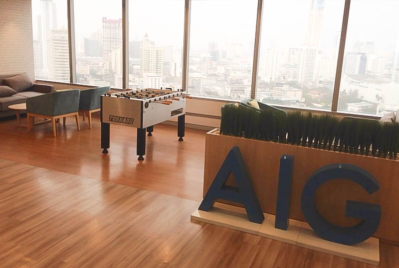 Benefits and Features of Foosball Tables for Office Settings - GamesDNA Thailand